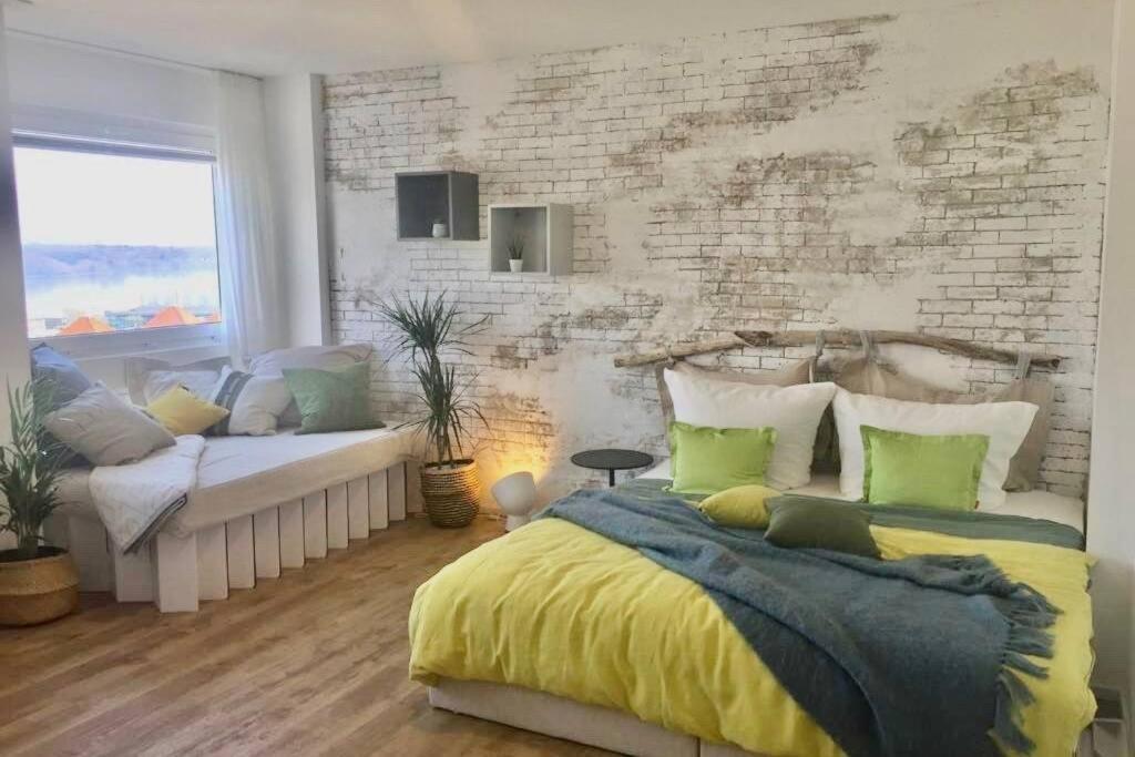 فريدريشسهافن Liebevoll Renoviertes Apartment Mit Panoramablick المظهر الخارجي الصورة
